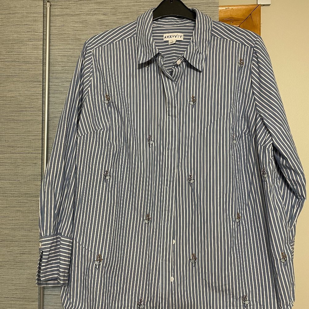 Ava and Viv Cotton Striped Button Down shirt with Floral embroidery Sz 2X. EUC